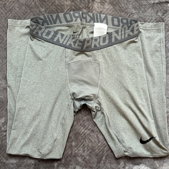 Nike Gray Pro sports leggings - Picture 1 of 1